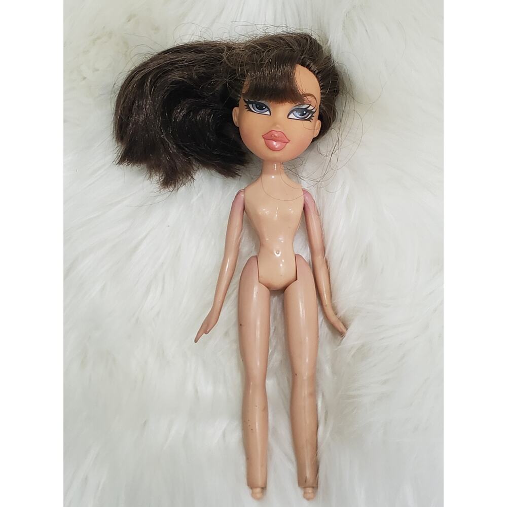 2003 MGA Bratz‎ Style It Dana Fashion Doll with bangs